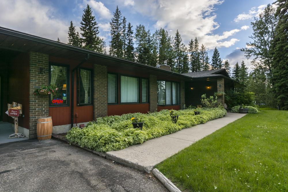 Rustlers Lodge Sundre 외부 사진